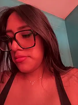 Snapshot of AleFantasy0001 chatting on February 3, 2026, 5:18 pm AleFantasy0001 online show from February 3, 2026, 5:18 pm