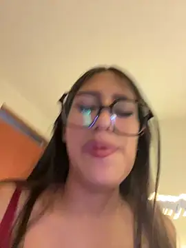 Snapshot of AleFantasy0001 chatting on February 13, 2026, 5:51 am AleFantasy0001 online show from February 13, 2026, 5:51 am