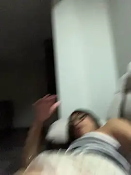 AleFantasy0001 online show from March 12, 2026, 5:13 am