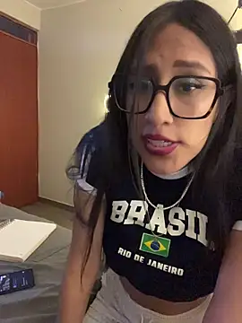 Snapshot of AleFantasy0001 chatting on February 25, 2026, 1:50 am AleFantasy0001 online show from February 25, 2026, 1:50 am