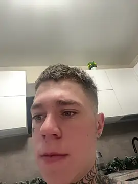 Snapshot of adolf_loo chatting on December 23, 2024, 12:41 pm adolf loo online show from December 23, 2024, 12:41 pm