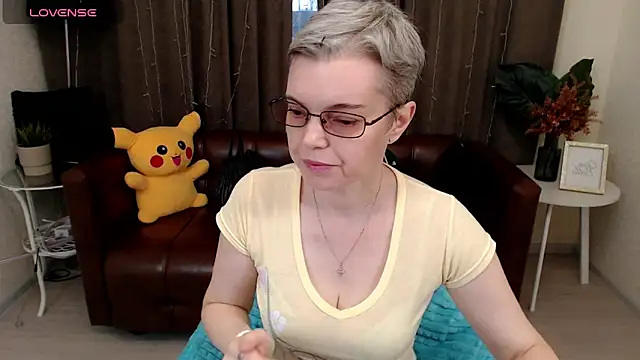 Cutie Erikaa1 online show from September 11, 2025, 2:00 am