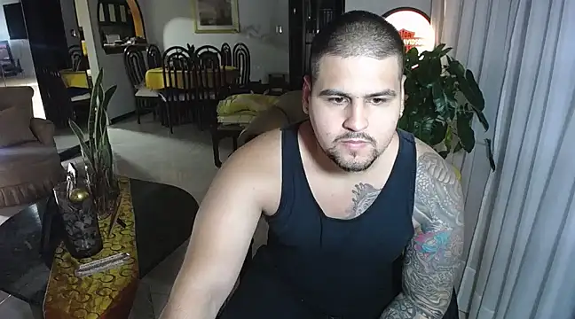 Snapshot of pitbullveryhot chatting on February 18, 2025, 6:59 am pitbullveryhot online show from February 18, 2025, 6:59 am