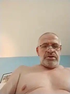 geilerschwanz64 online show from November 27, 2025, 10:37 am