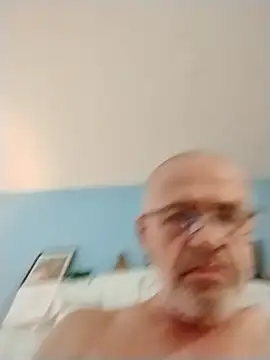 geilerschwanz64 online show from November 11, 2025, 3:40 pm