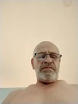 geilerschwanz64 online show from May 5, 2026, 2:58 am
