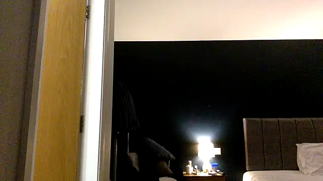 Snapshot of TowaFreespirit chatting on February 22, 2025, 11:13 pm TowaFreespirit online show from February 22, 2025, 11:13 pm