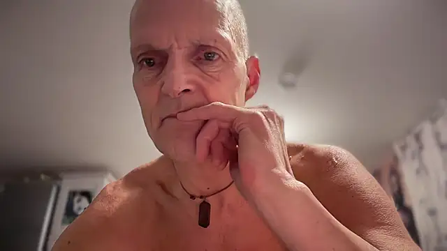 Snapshot of TowaFreespirit chatting on February 20, 2026, 5:37 am TowaFreespirit online show from February 20, 2026, 5:37 am