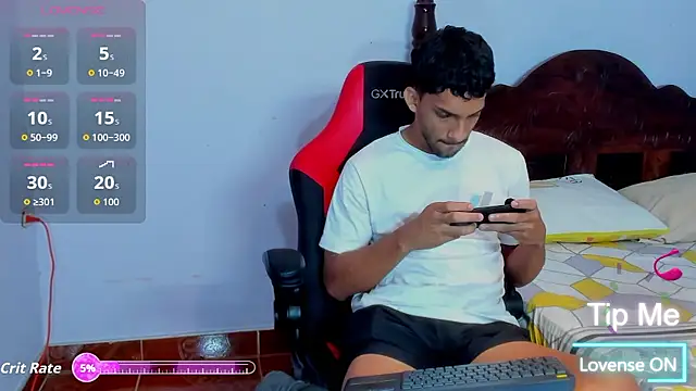 Snapshot of mike_shelby21 chatting on January 18, 2026, 2:15 am mike shelby21 online show from January 18, 2026, 2:15 am