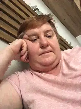 Snapshot of Limonka-Fire chatting on February 6, 2025, 10:14 am Limonka-Fire online show from February 6, 2025, 10:14 am