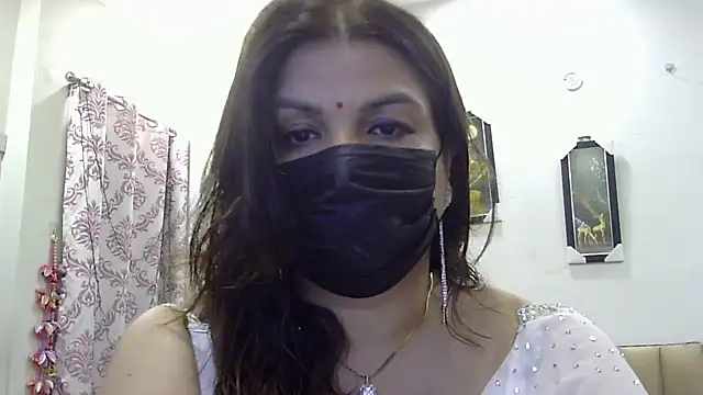 Snapshot of Archi-07 chatting on June 29, 2026, 9:49 am Archi-07 online show from June 29, 2026, 9:49 am