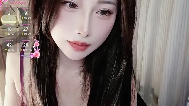 Snapshot of Blossom-666 chatting on March 7, 2026, 7:37 am Blossom-666 online show from March 7, 2026, 7:37 am