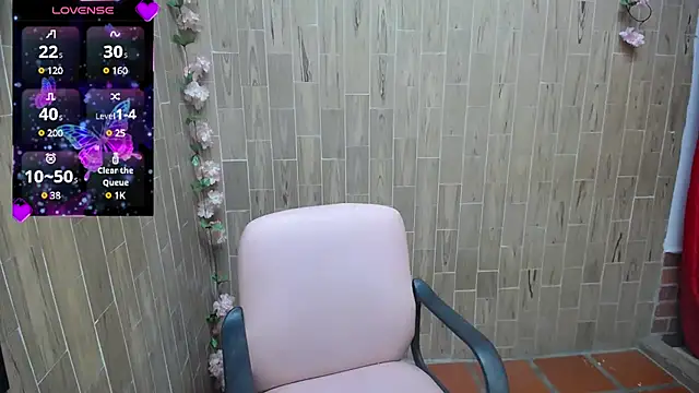 solyeria online show from March 17, 2025, 10:27 am