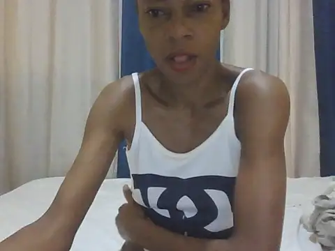 Snapshot of adele-33 chatting on February 28, 2026, 1:44 pm adele-33 online show from February 28, 2026, 1:44 pm