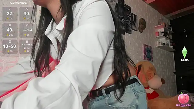 missycanoo online show from October 6, 2025, 2:35 am