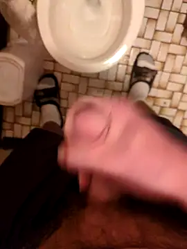 Snapshot of Cuminmyhands90 chatting on March 21, 2026, 8:41 am Cuminmyhands90 online show from March 21, 2026, 8:41 am