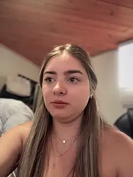 imlindapink online show from October 27, 2025, 4:19 pm