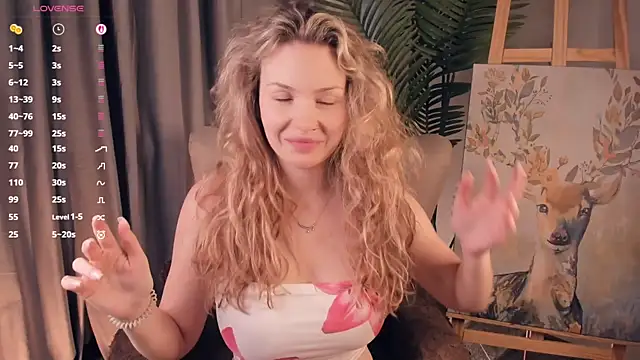 Snapshot of ElizavecaSunrise chatting on February 10, 2026, 8:57 am ElizavecaSunrise online show from February 10, 2026, 8:57 am