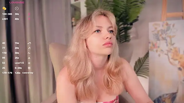 Snapshot of ElizavecaSunrise chatting on June 29, 2026, 10:15 am ElizavecaSunrise online show from June 29, 2026, 10:15 am