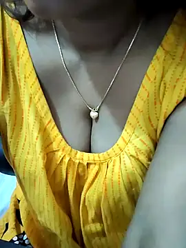 Snapshot of Hot_mahak05 chatting on February 13, 2025, 2:45 am Hot mahak05 online show from February 13, 2025, 2:45 am