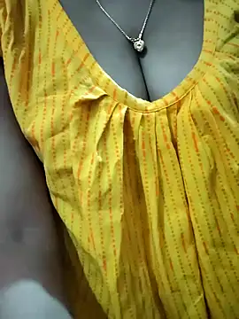 Snapshot of Hot_mahak05 chatting on February 7, 2025, 9:16 am Hot mahak05 online show from February 7, 2025, 9:16 am