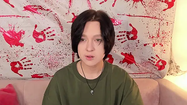 fiamoory online show from November 1, 2025, 1:01 am