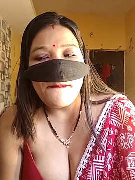 Radhikadavi879 online show from November 3, 2025, 5:12 am