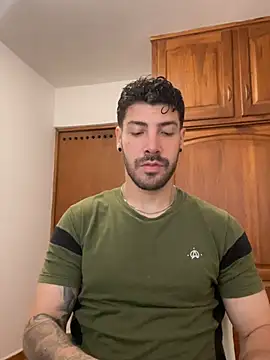 Snapshot of Guyinthemountain chatting on May 14, 2026, 1:52 pm Guyinthemountain online show from May 14, 2026, 1:52 pm