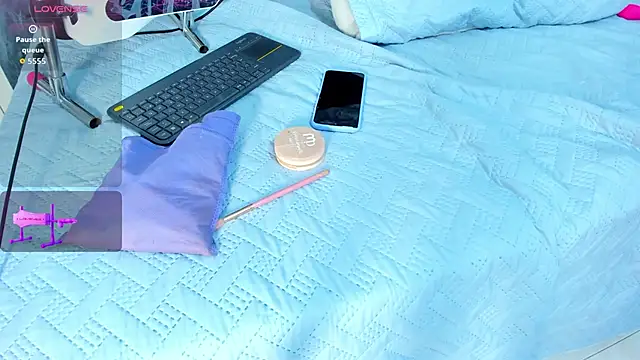 JulietaKane online show from October 25, 2025, 5:06 am