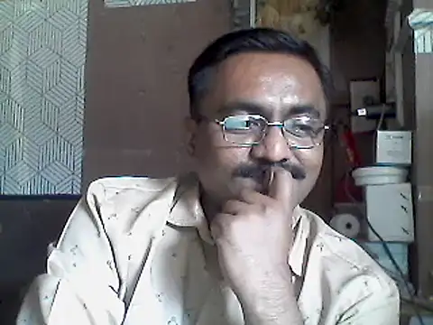 LOVEGURU D online show from December 31, 2024, 9:53 am