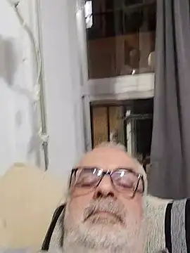 Snapshot of Satiro_Sevilla chatting on March 16, 2025, 8:10 pm Satiro Sevilla online show from March 16, 2025, 8:10 pm