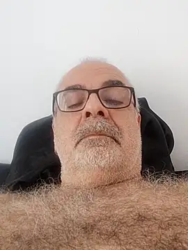 Snapshot of Satiro_Sevilla chatting on October 1, 2025, 4:11 pm Satiro Sevilla online show from October 1, 2025, 4:11 pm