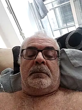 Snapshot of Satiro_Sevilla chatting on September 8, 2025, 6:18 pm Satiro Sevilla online show from September 8, 2025, 6:18 pm