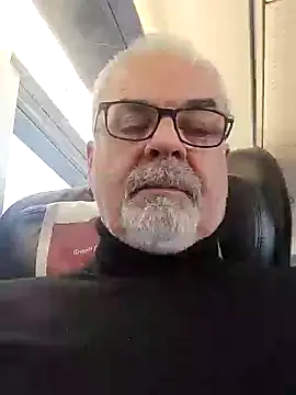 Snapshot of Satiro_Sevilla chatting on December 26, 2024, 3:31 pm Satiro Sevilla online show from December 26, 2024, 3:31 pm