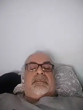 Snapshot of Satiro_Sevilla chatting on March 23, 2025, 12:47 am Satiro Sevilla online show from March 23, 2025, 12:47 am