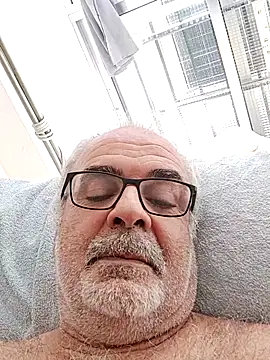 Snapshot of Satiro_Sevilla chatting on September 9, 2025, 1:31 pm Satiro Sevilla online show from September 9, 2025, 1:31 pm