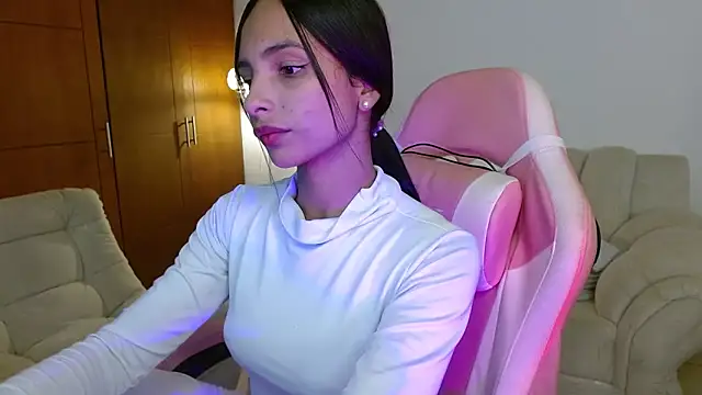 Snapshot of AnnitaSerna_ chatting on March 26, 2026, 3:38 am AnnitaSerna online show from March 26, 2026, 3:38 am