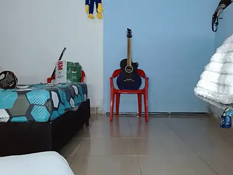 latino hotxxx online show from April 13, 2026, 7:07 pm