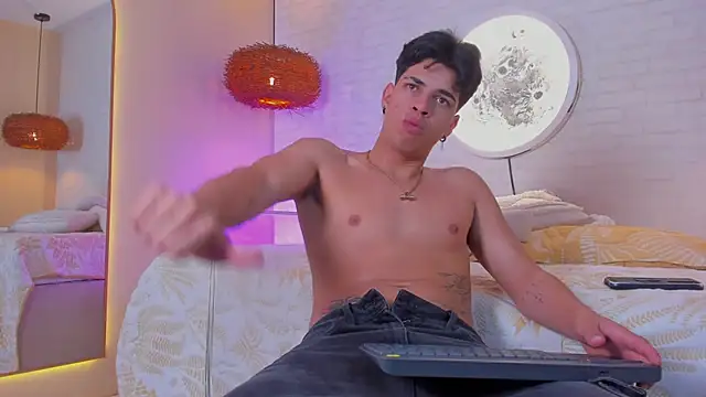 Benjamin More online show from June 18, 2026, 9:14 am