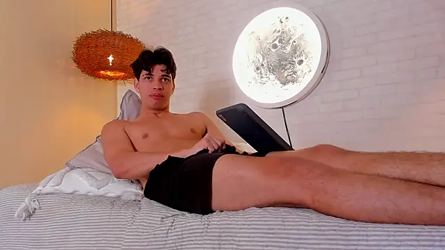 Benjamin More online show from July 14, 2026, 2:05 am