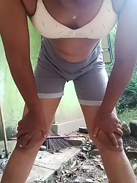 anusexygirl1 online show from July 15, 2026, 12:23 pm