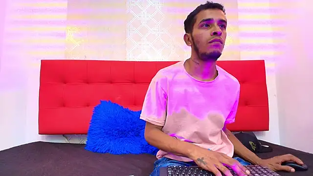 JordanAndAndrew online show from November 30, 2025, 9:26 pm