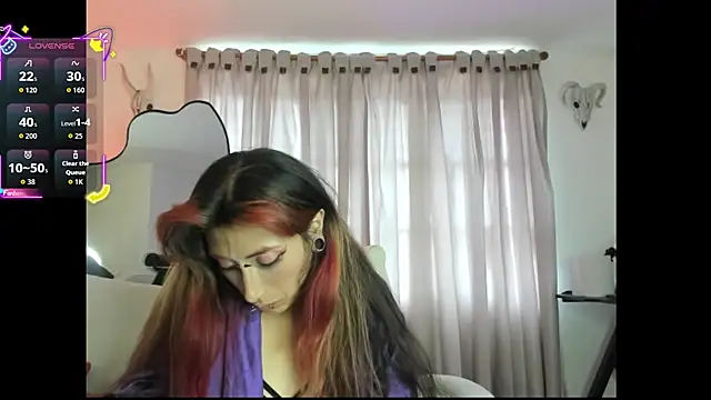 Snapshot of Asterothxznikki chatting on July 1, 2026, 6:52 pm Asterothxznikki online show from July 1, 2026, 6:52 pm