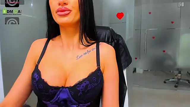 Queenrafaella online show from February 27, 2026, 2:56 am