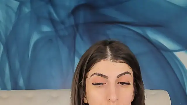 Snapshot of SkinnyDolly chatting on November 23, 2025, 3:05 am SkinnyDolly online show from November 23, 2025, 3:05 am