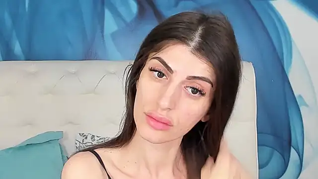 Snapshot of SkinnyDolly chatting on November 22, 2025, 3:05 am SkinnyDolly online show from November 22, 2025, 3:05 am