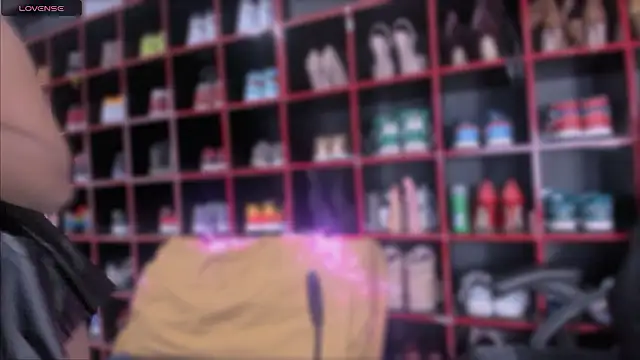 Indianbrownie online show from December 1, 2024, 6:46 pm