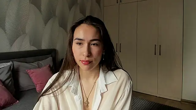 Bambiii bby online show from April 1, 2026, 2:24 am