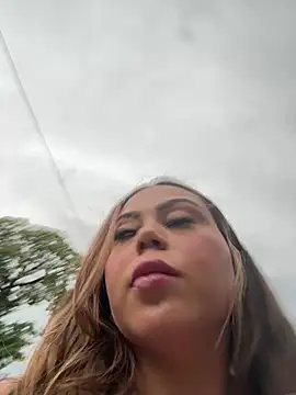 lariic online show from March 9, 2026, 8:34 pm