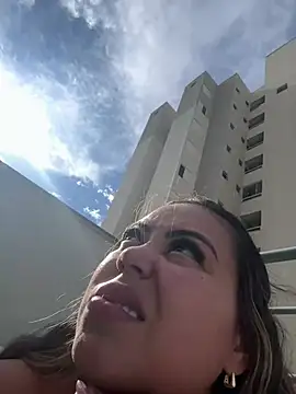 lariic online show from March 31, 2026, 6:43 pm